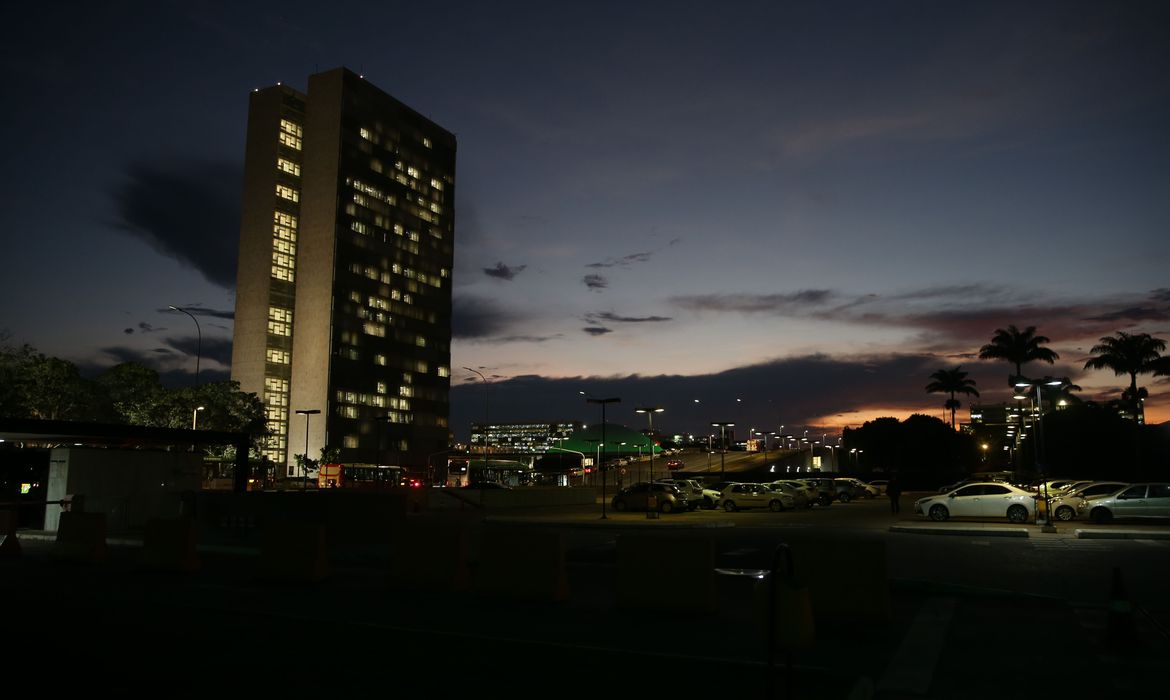 Final de tarde em em Brasília, prédio do Congresso Nacional