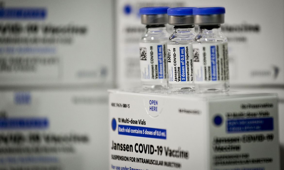 DF recebe 18.950 doses da vacina Janssen (24.06.2021)Foto: Breno Esaki/Agência Saúde DF